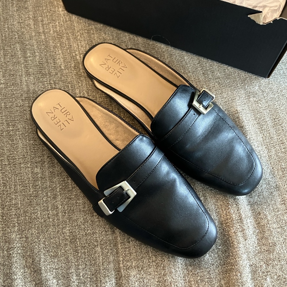 Naturalizer Black Womens Mules Kayden size 11